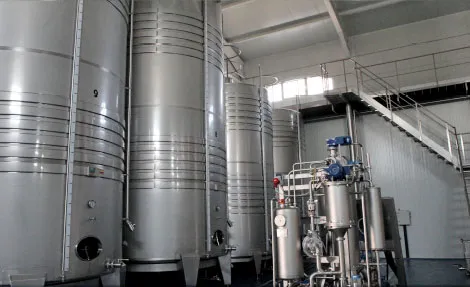 Depósitos de acero inoxidable e instalaciones de frío